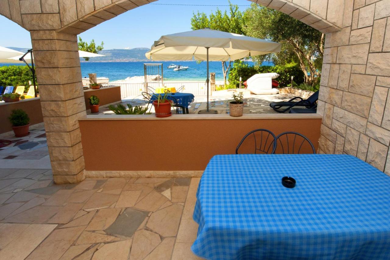 Apartments By The Sea Slatine, Ciovo - 10435 Exterior photo